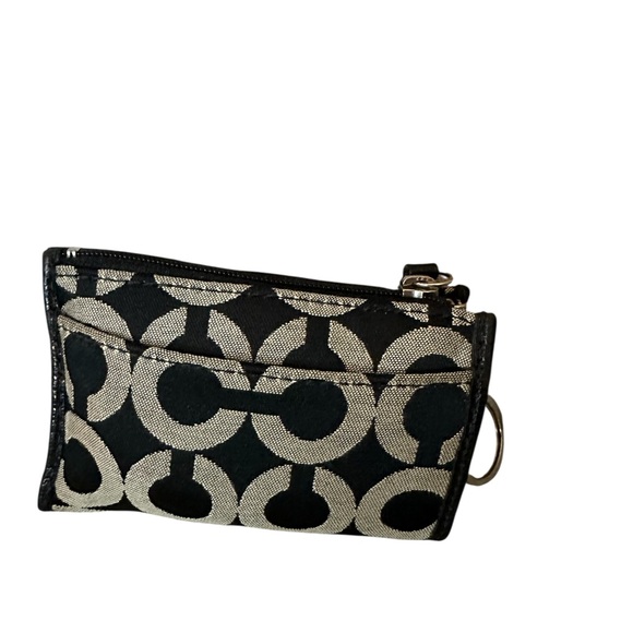 Coach Signature Wallet & Keychain with Carriage Logo & Embossed Leather - Picture 5 of 5